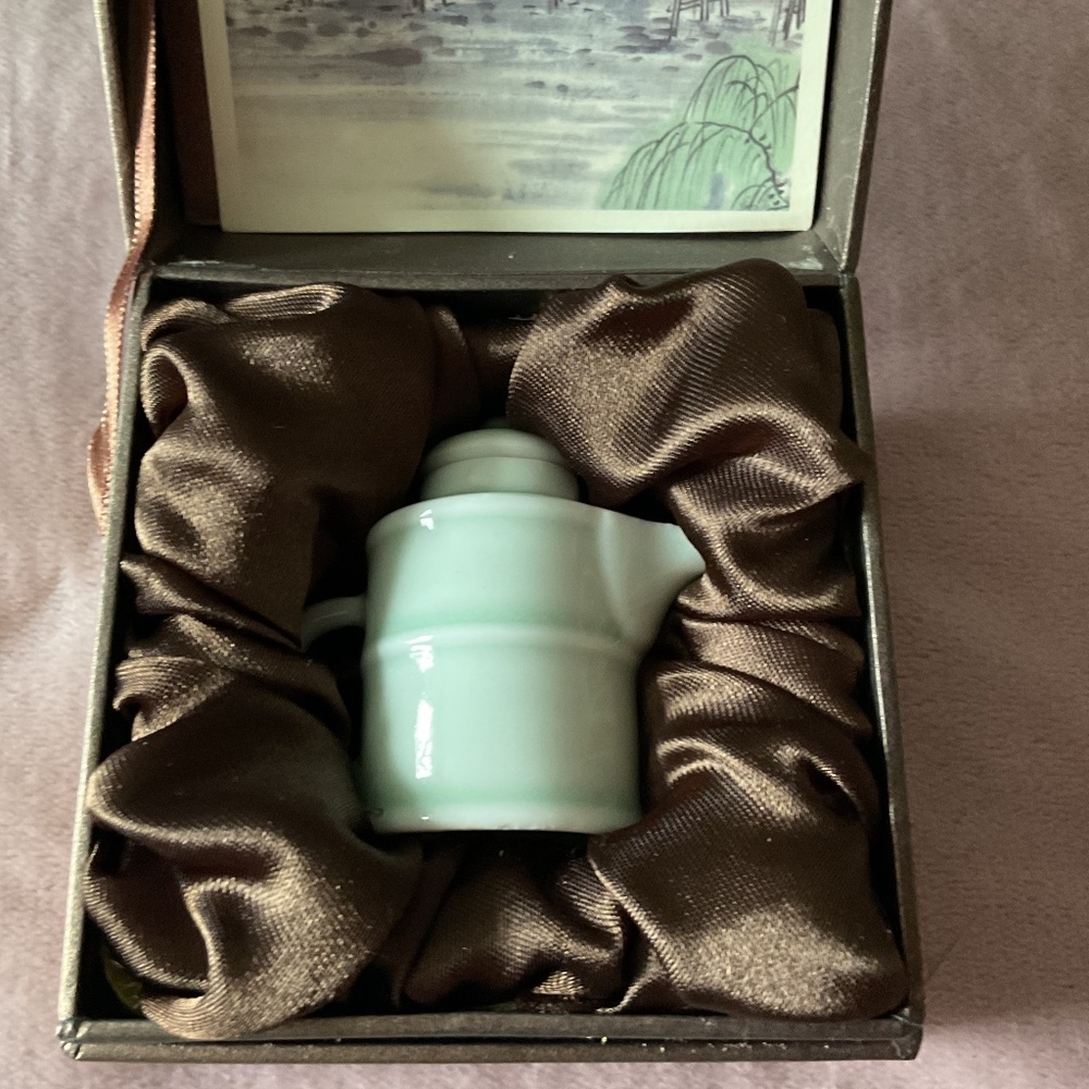Mini Chinese Teapot, JW Marriott Hing Kong collection